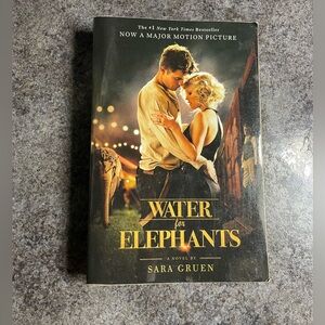 Water for Elephants: A Novel (gently used)